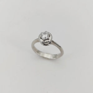 "White Gold Solitaire Ring with Natural Diamond"