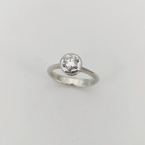 "White Gold Solitaire Ring with Natural Diamond"