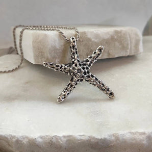 Silver pendant in the shape of a starfish